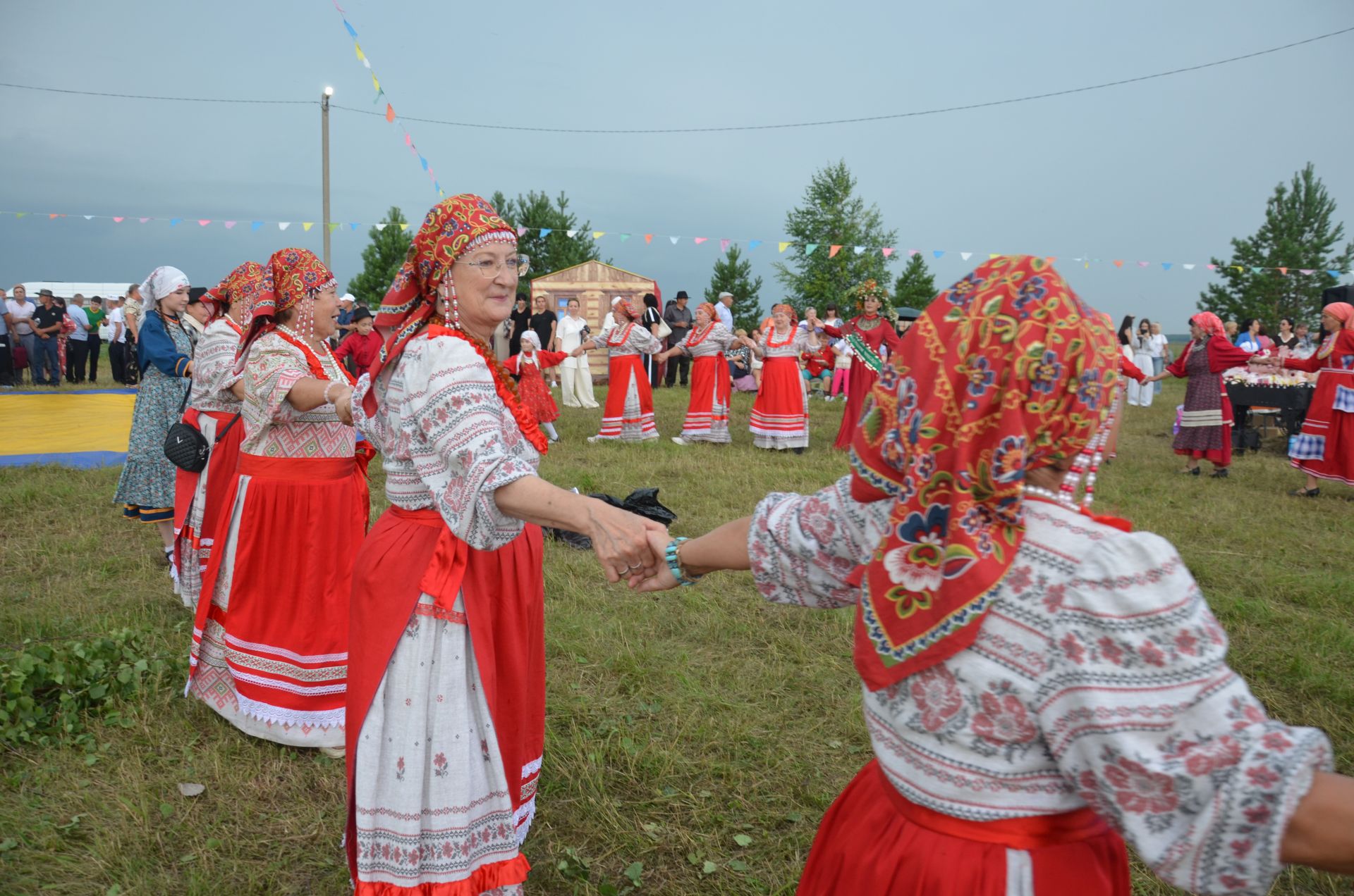 Ләкедә Питрау гөрләде