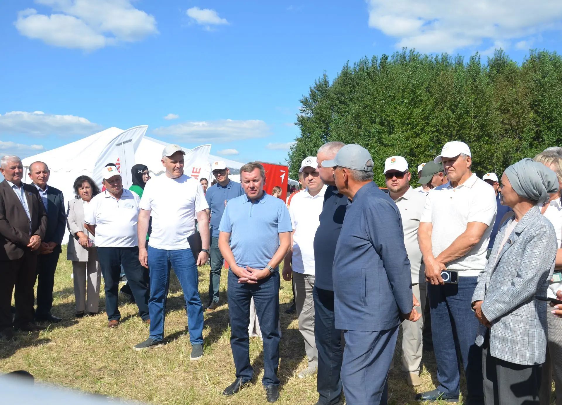 Районга Татарстан Рәисе Рөстәм Миңнеханов килде