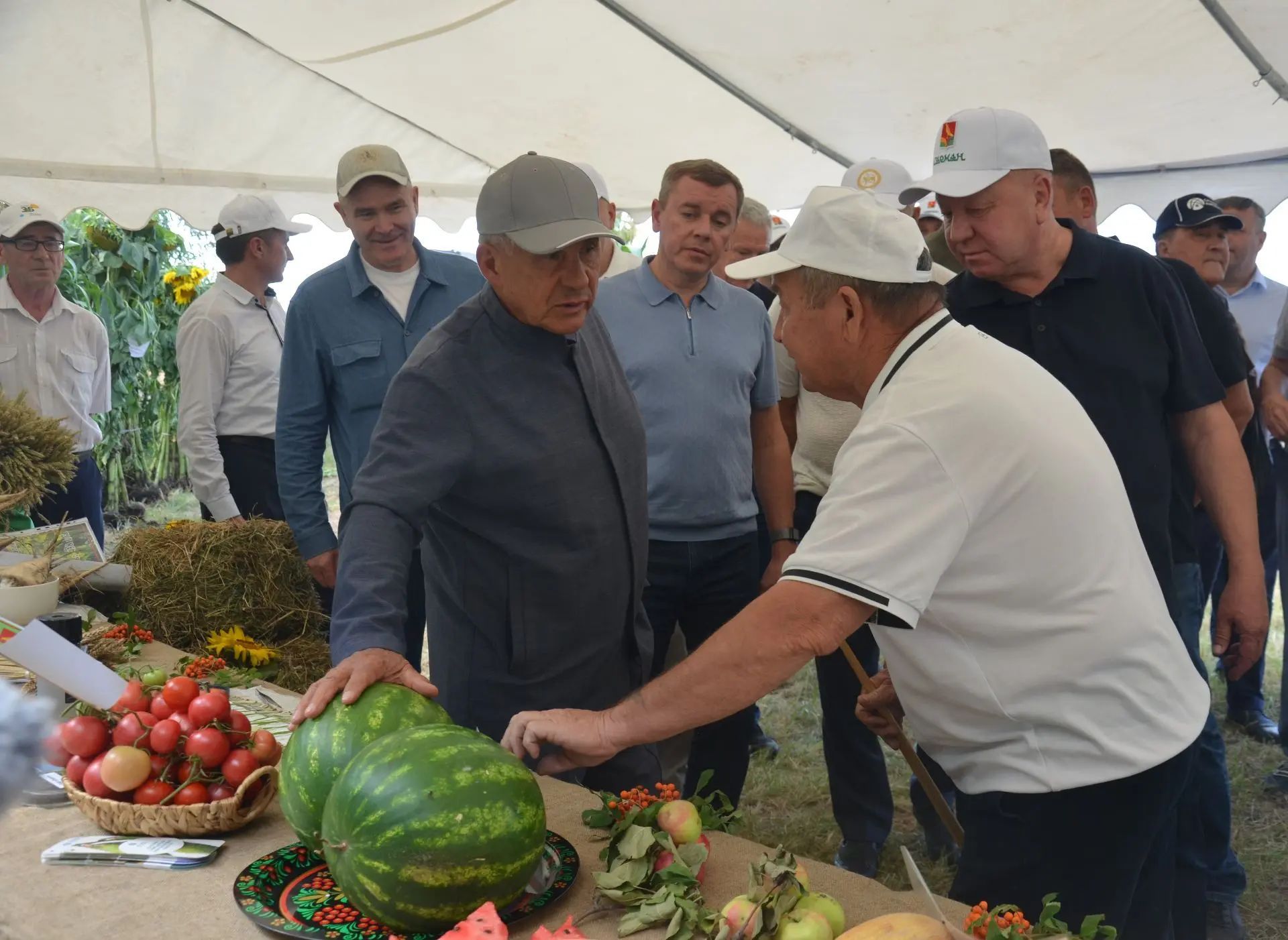 Районга Татарстан Рәисе Рөстәм Миңнеханов килде