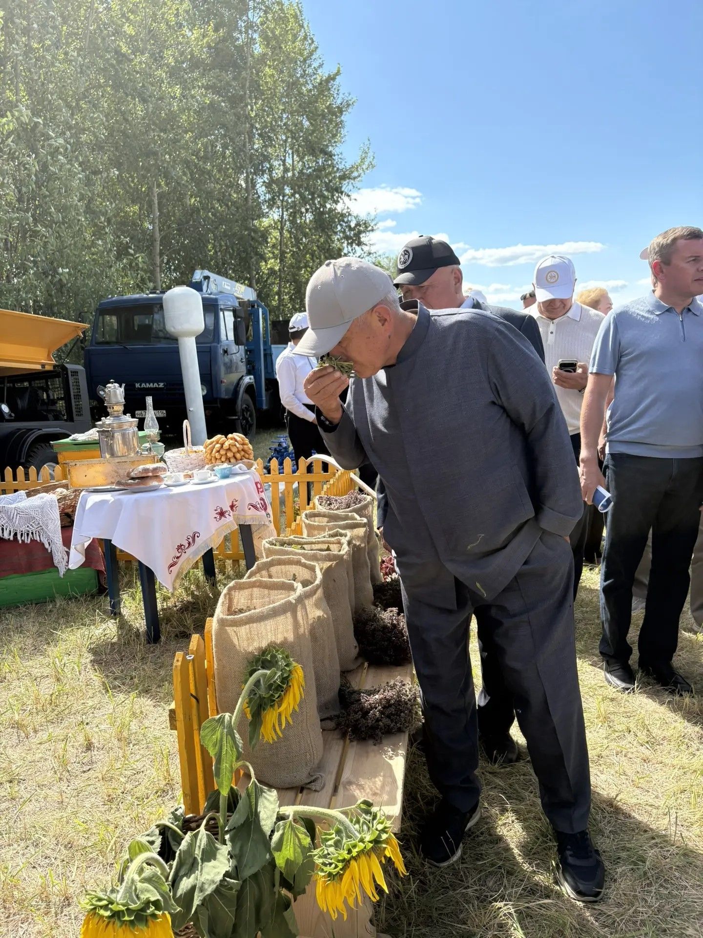 «Сарман районында бер генә дәүләт программасының да үтәлми калганы юк», – диде Татарстан Рәисе Рөстәм Миңнеханов