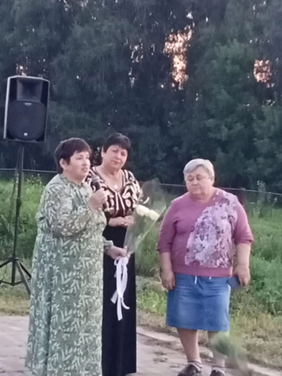 Яңа Минзәләбашта «Дуслык» ансамбле бәйрәм концерты куйды
