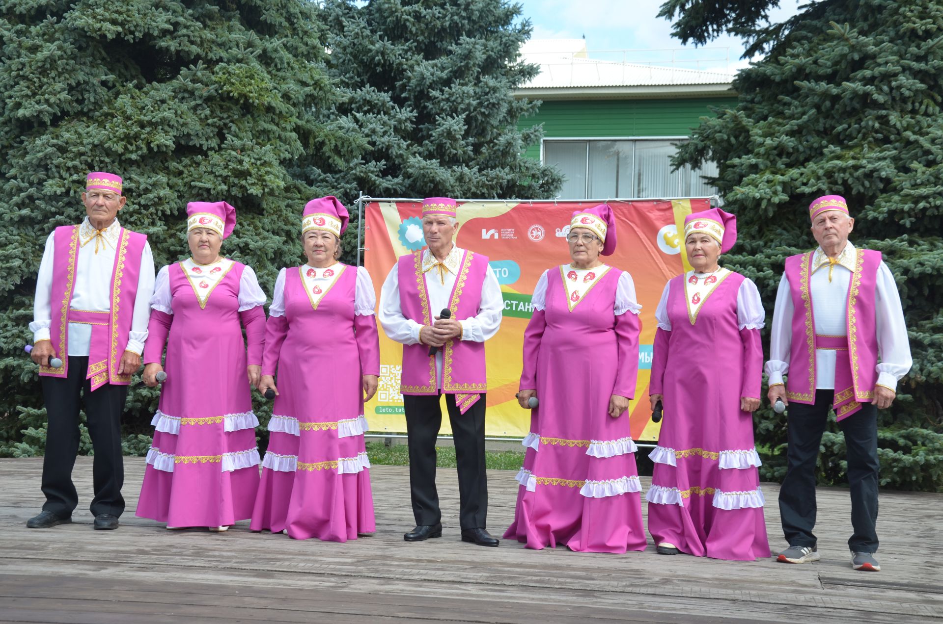 Сарманлылар Россия флагы көнен билгеләп үтәләр