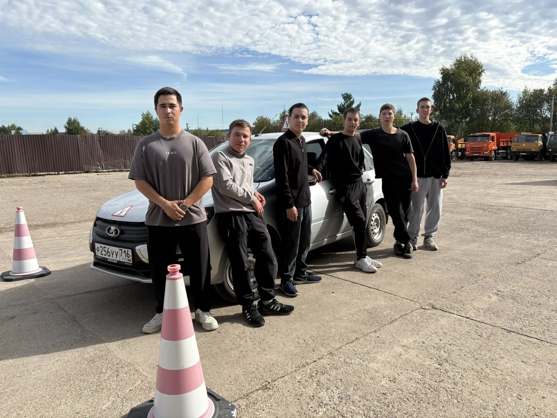 “Автосессия” бәйгесе көллият егетләрен ярыштырды