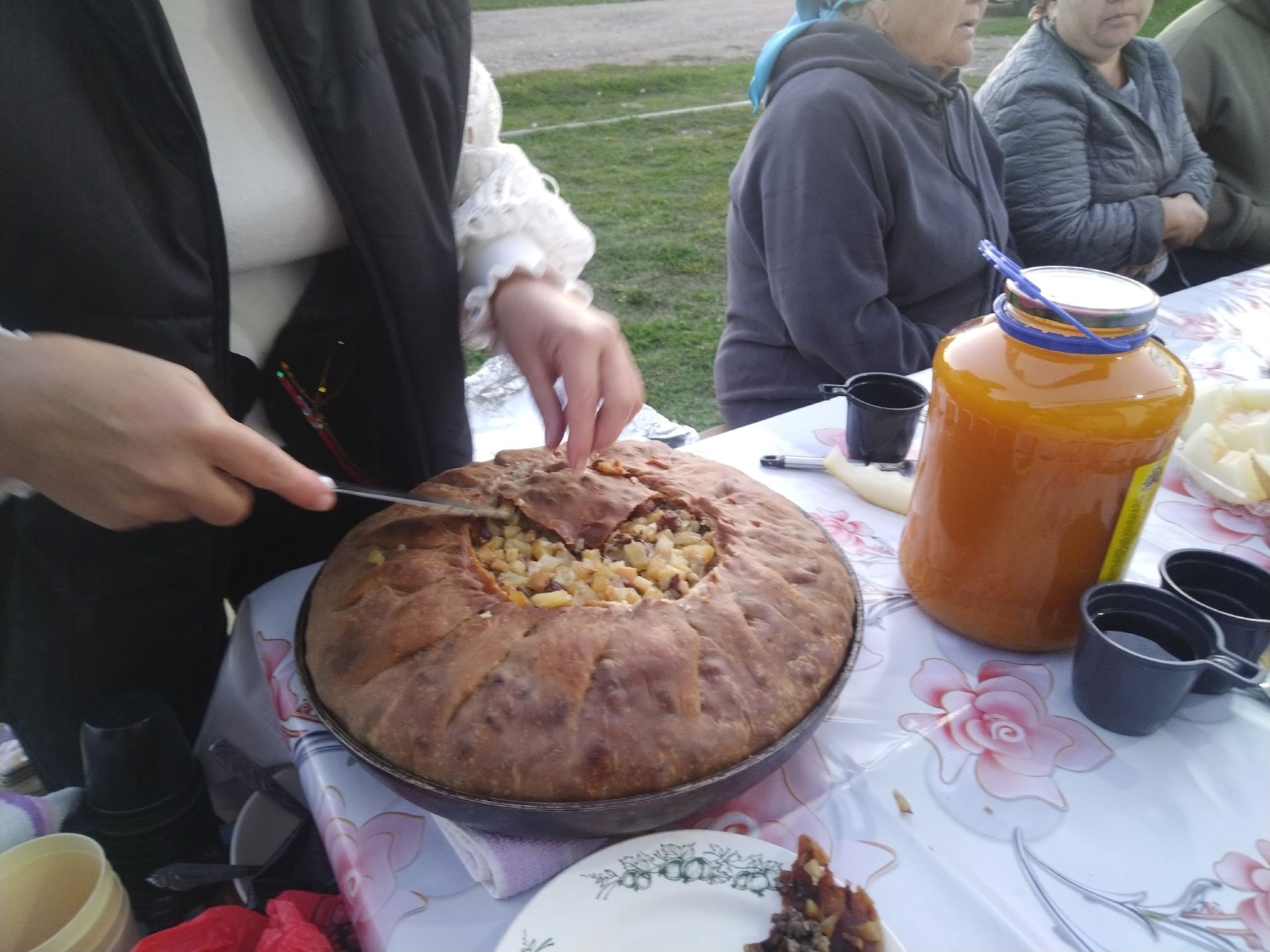 Дүсем авылында дуслык һәм күршелек бәйрәме гөрләп үтте