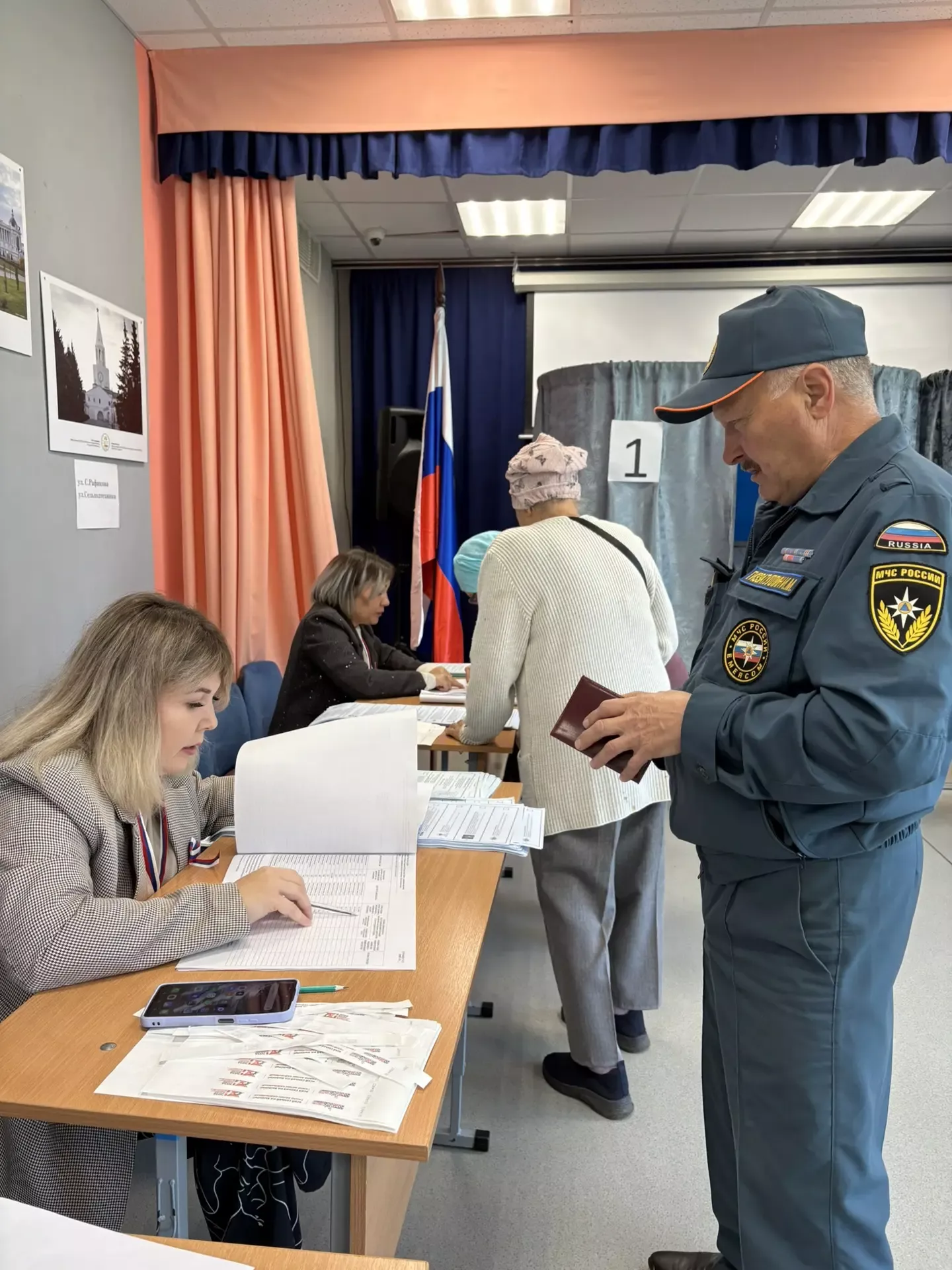 Районның сайлау участоклары үз эшләрен башладылар
