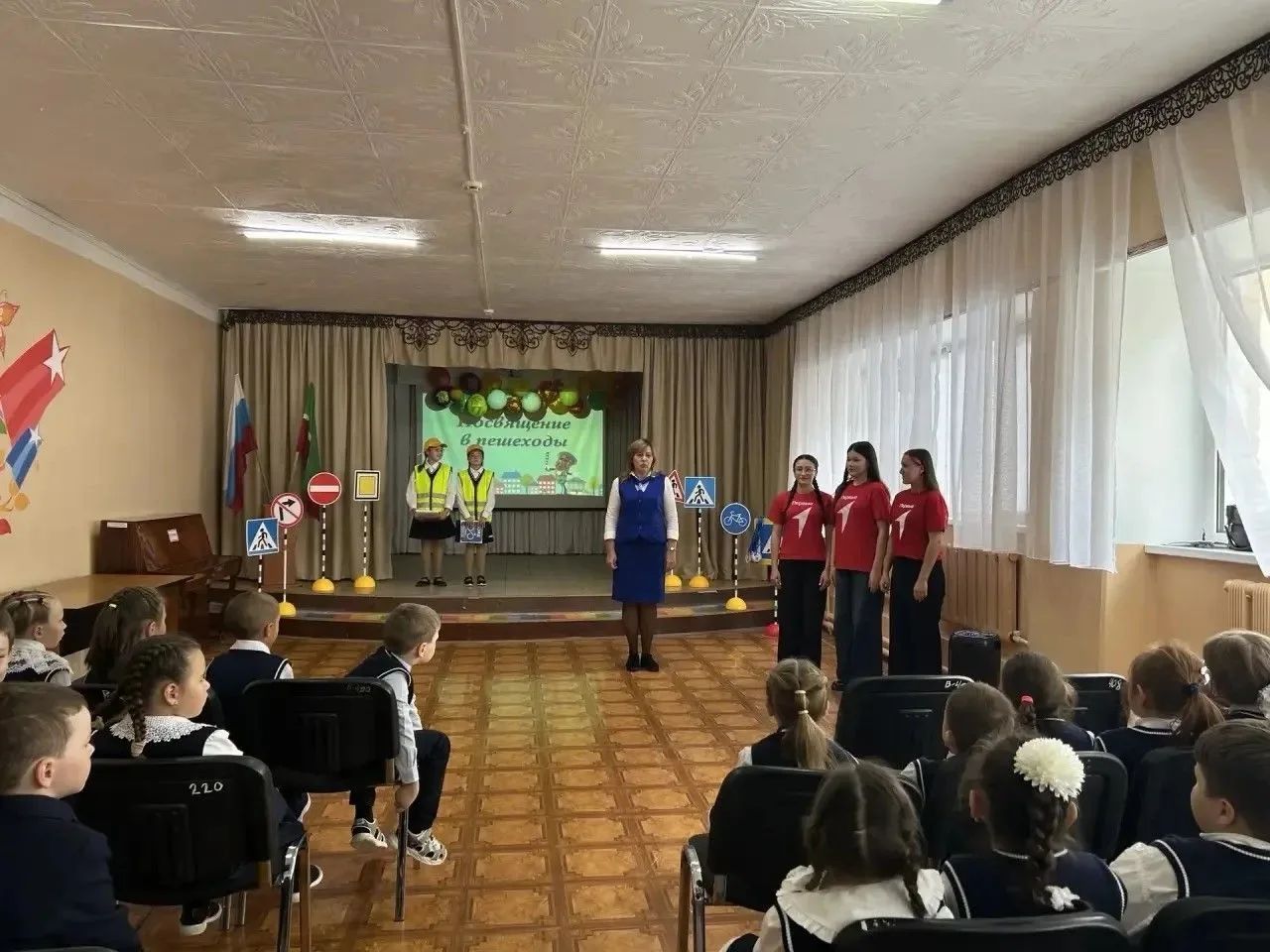 В Джалильской СОШ №2 первоклассников посвятили в «Примерные пешеходы»