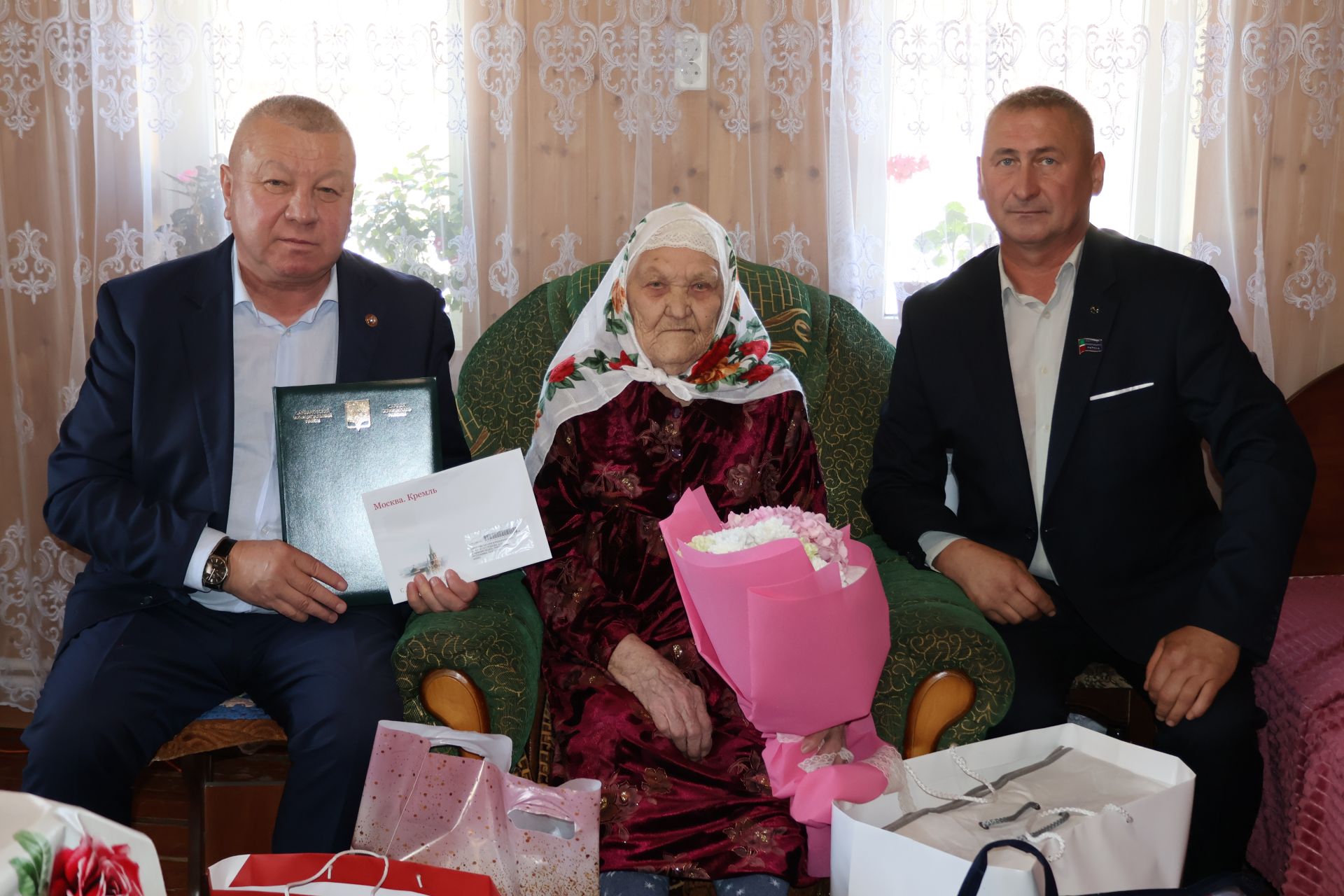 Сарманның ак әбисе Вәсилә Юнысовага 104 яшь тулды