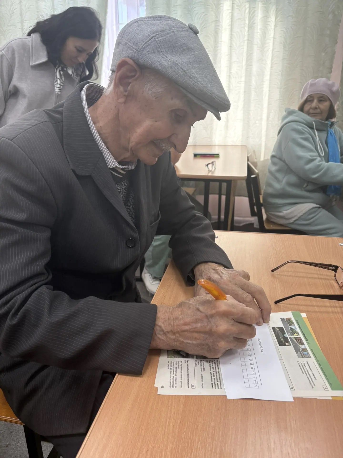 Районда автомобиль йөртүче өлкәннәр ярыштылар