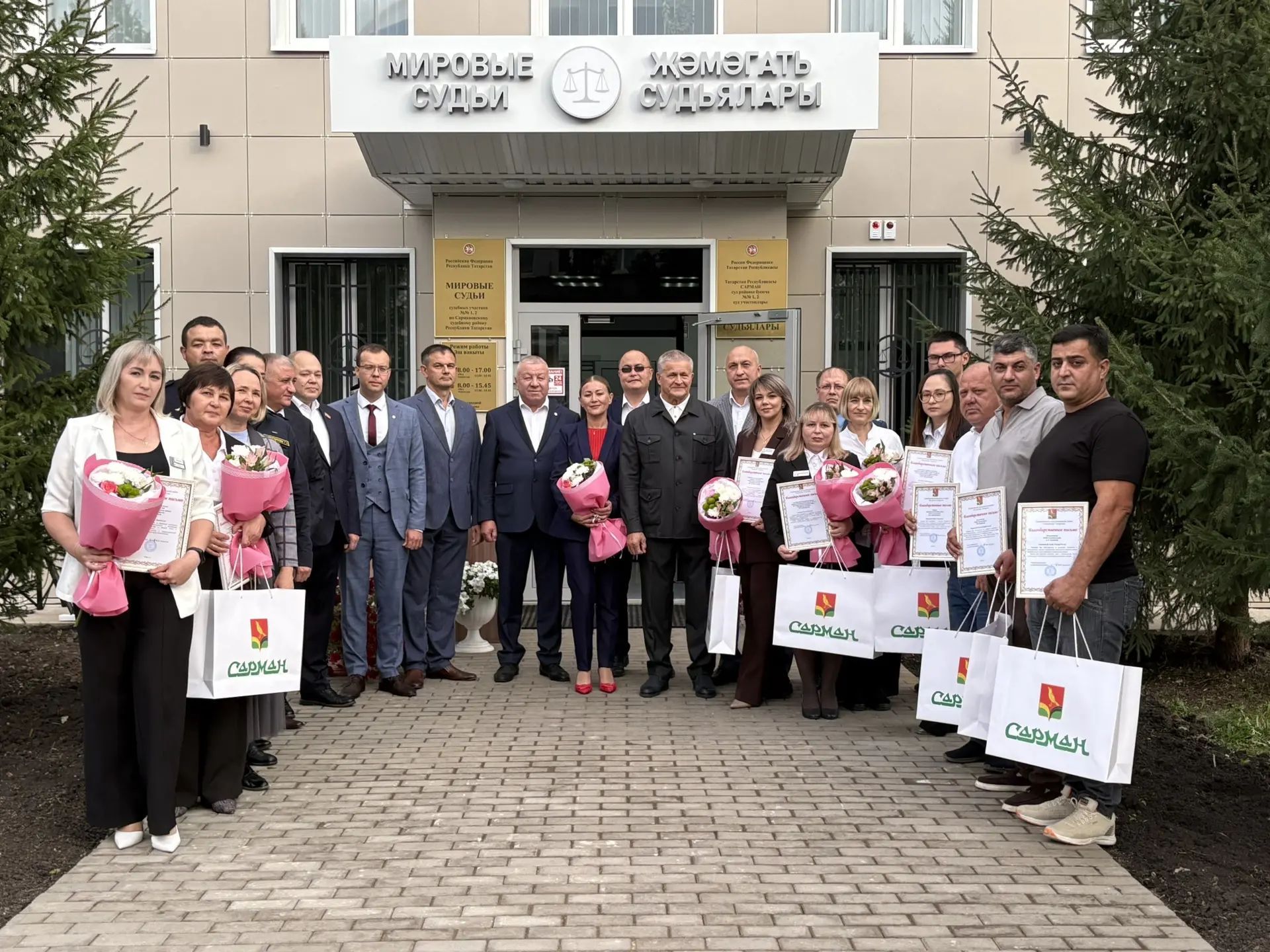 Район җәмәгать судьялары бинасы яңарыш кичерде