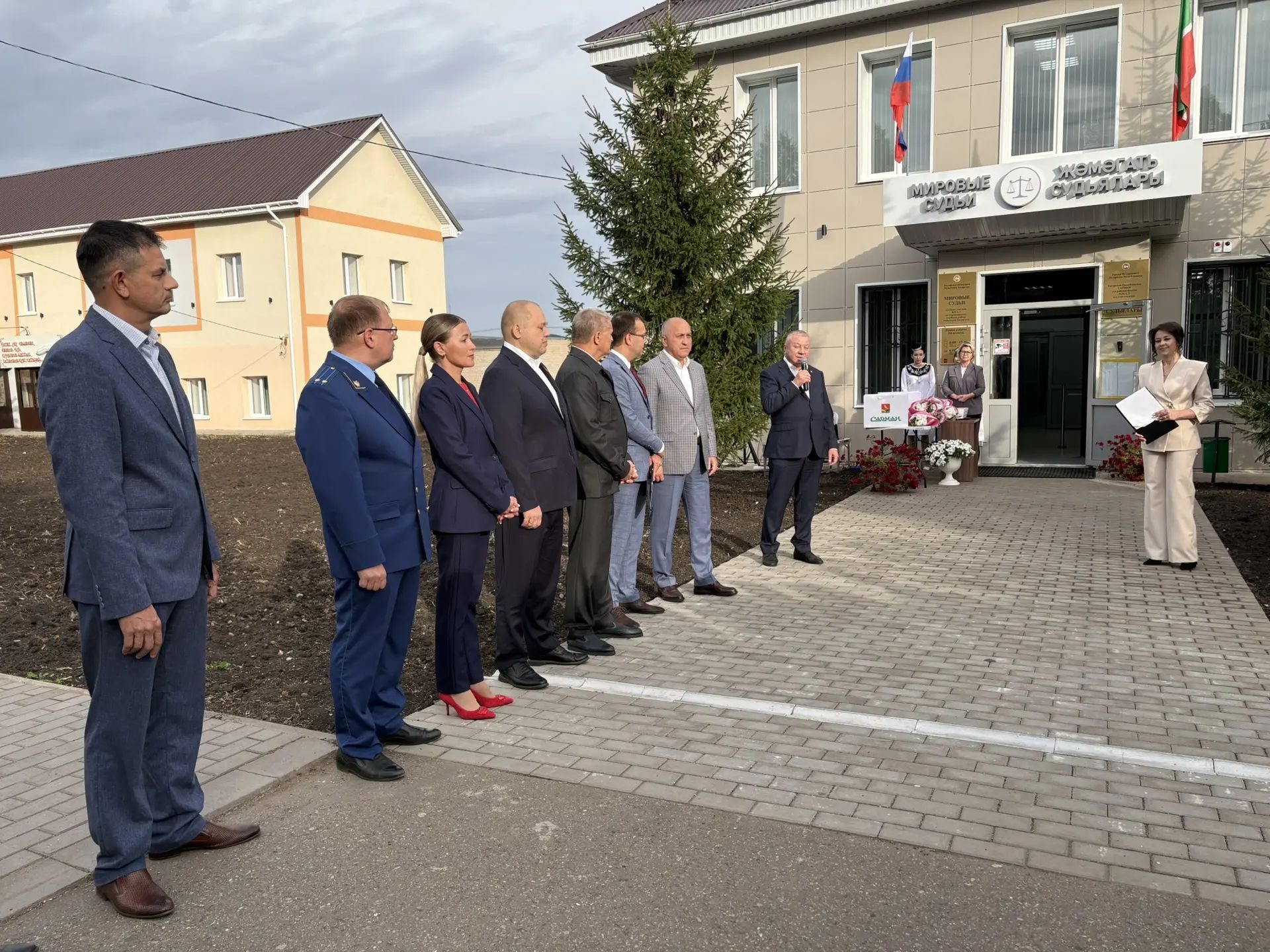 Район җәмәгать судьялары бинасы яңарыш кичерде