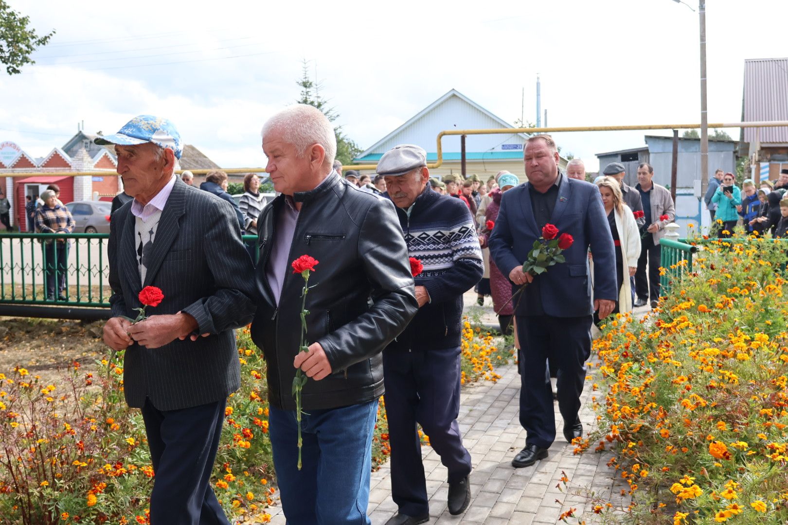 В Сармановском районе прошел митинг памяти Зинната Хасанова