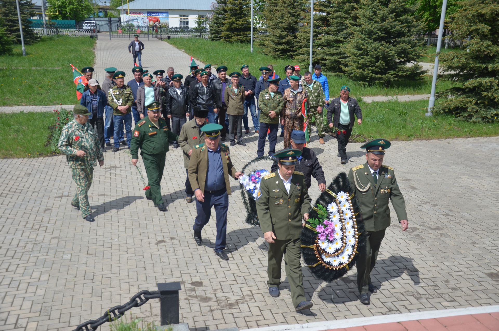 С Днем пограничника