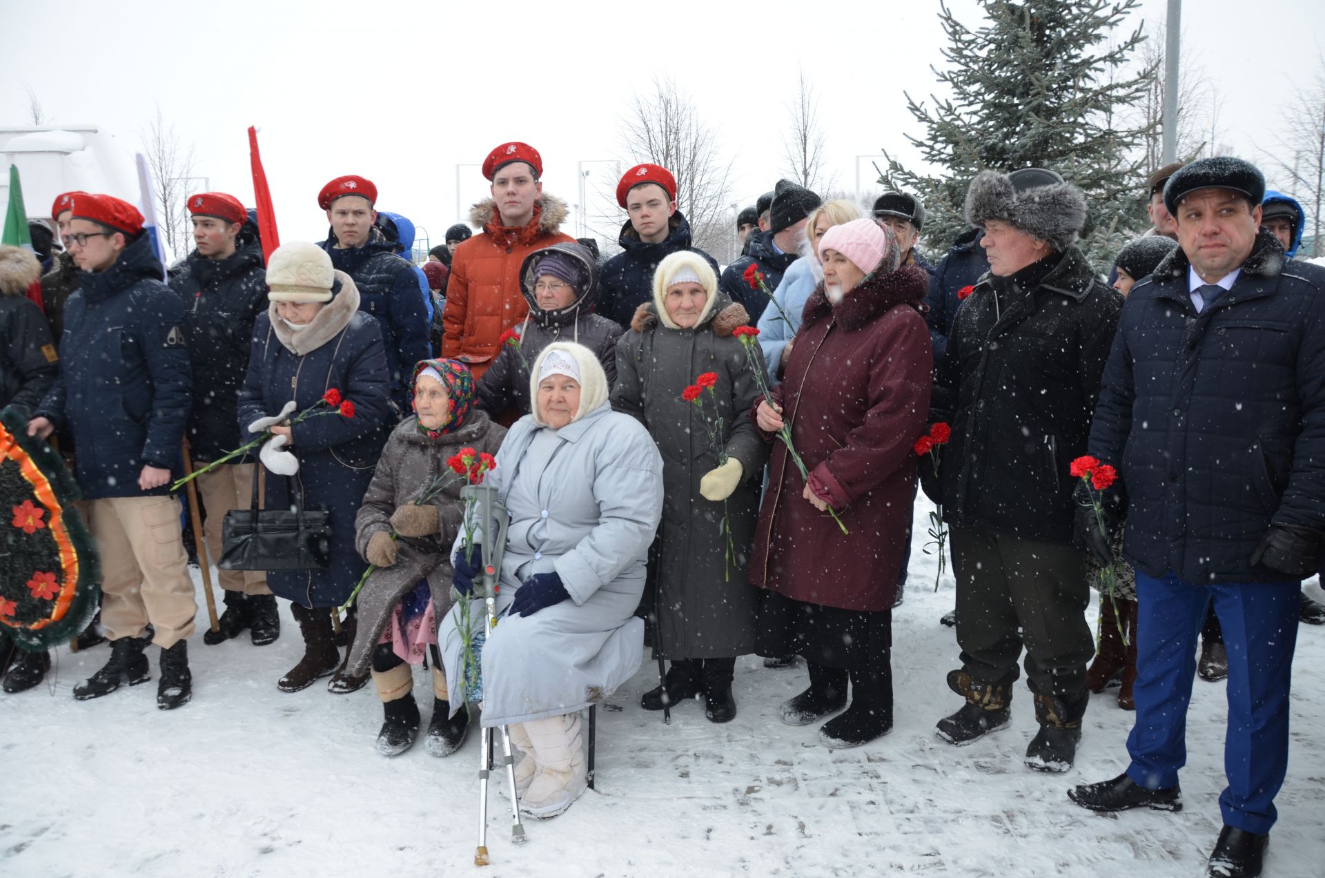 14 февраль көнне районда Әфганстаннан Совет гаскәрләрен чыгару көнен билгеләп үттеләр