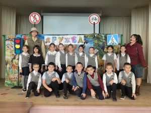 В Сармановской гимназии состоялся спектакль по правилам дорожного движения