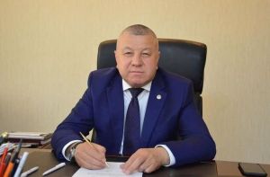 Район башлыгы Фәрит Хөснуллин Физкультурачы көне белән котлый