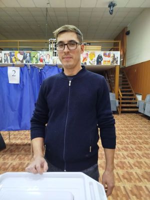 Динар сайлаулардан балалары өчен матур киләчәк көтә