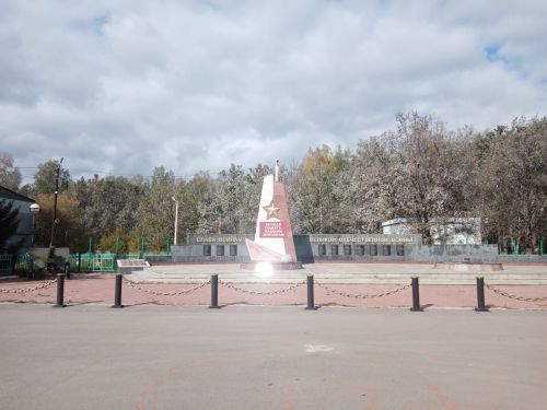 Монумент воинам Великой Отечественной войны в поселке Джалиль