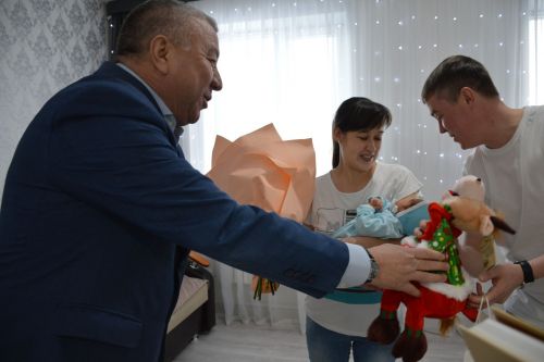 Данисны район башлыгы тәбрикләде