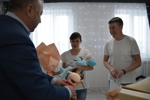 Данисны район башлыгы тәбрикләде