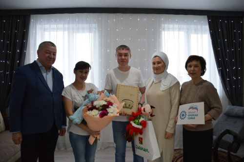Данисны район башлыгы тәбрикләде