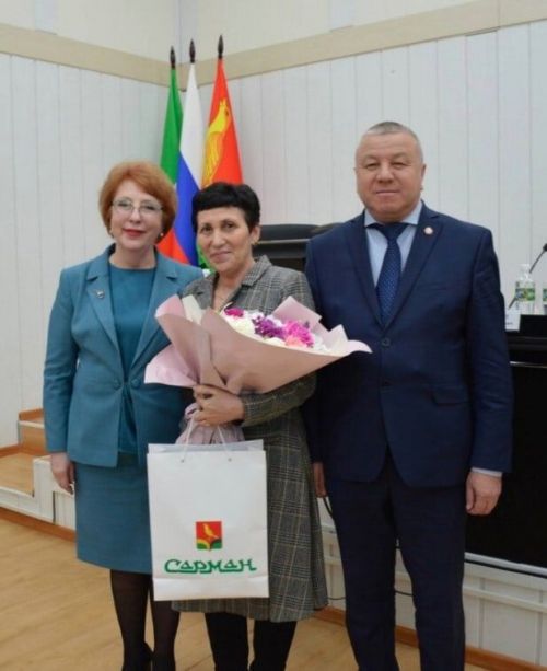 Профсоюз хәрәкәте үсешенә зур өлеш кертүчеләр бүләкләнде