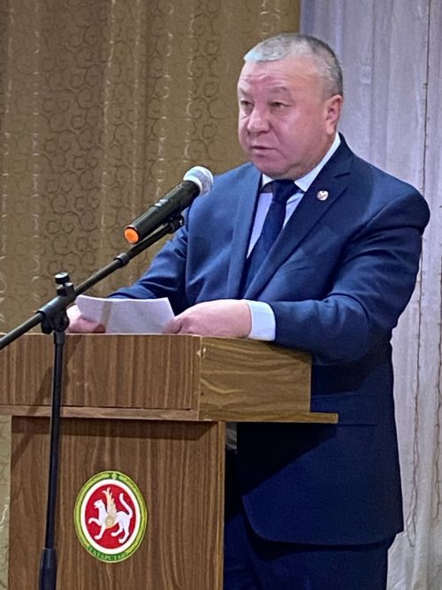 Александровка авыл җирлегендә гармун ясаучылар да, алка-төймә бизәүчеләр дә яши