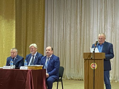 Александровка авыл җирлегендә гармун ясаучылар да, алка-төймә бизәүчеләр дә яши