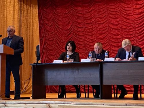 Рангазарда сораулар да бирде, күпләп рәхмәтен дә әйтте халык