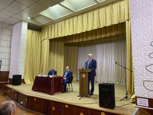 Александровка авыл җирлегендә гармун ясаучылар да, алка-төймә бизәүчеләр дә яши