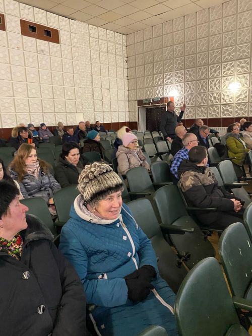 Александровка авыл җирлегендә гармун ясаучылар да, алка-төймә бизәүчеләр дә яши