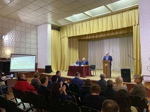 Александровка авыл җирлегендә гармун ясаучылар да, алка-төймә бизәүчеләр дә яши