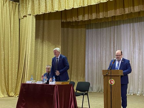 Александровка авыл җирлегендә гармун ясаучылар да, алка-төймә бизәүчеләр дә яши