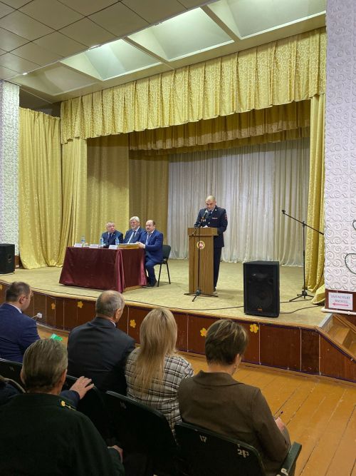 Александровка авыл җирлегендә гармун ясаучылар да, алка-төймә бизәүчеләр дә яши