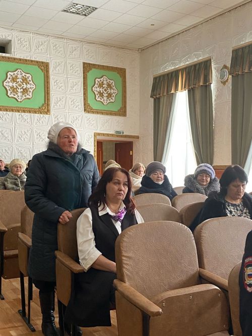 Күтәмәледә ферма биналары өчен борчыла халык