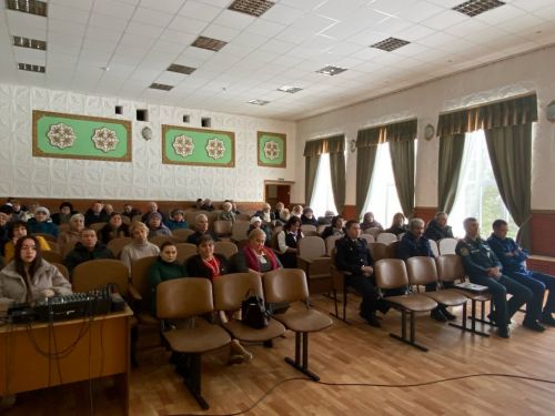 Күтәмәледә ферма биналары өчен борчыла халык