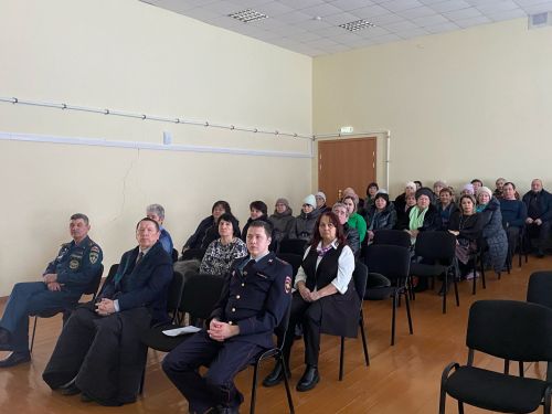 Иске Кәшердә Комсомол урамына асфальт сорадылар