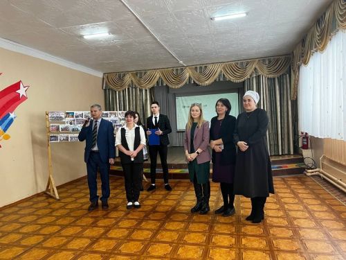 В Джалильской СОШ N2 прошла встреча выпускников