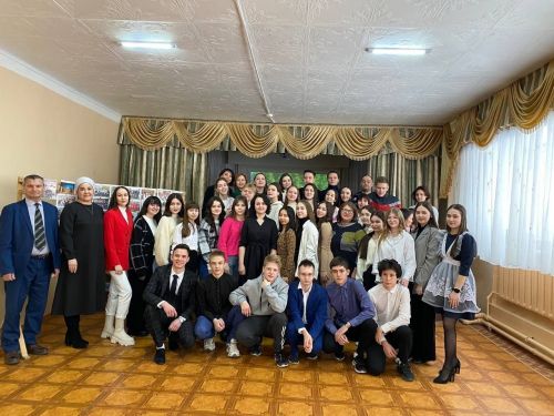 В Джалильской СОШ N2 прошла встреча выпускников