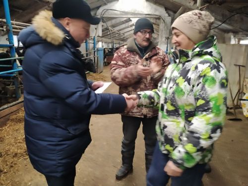 Передовые животноводы района получили награды