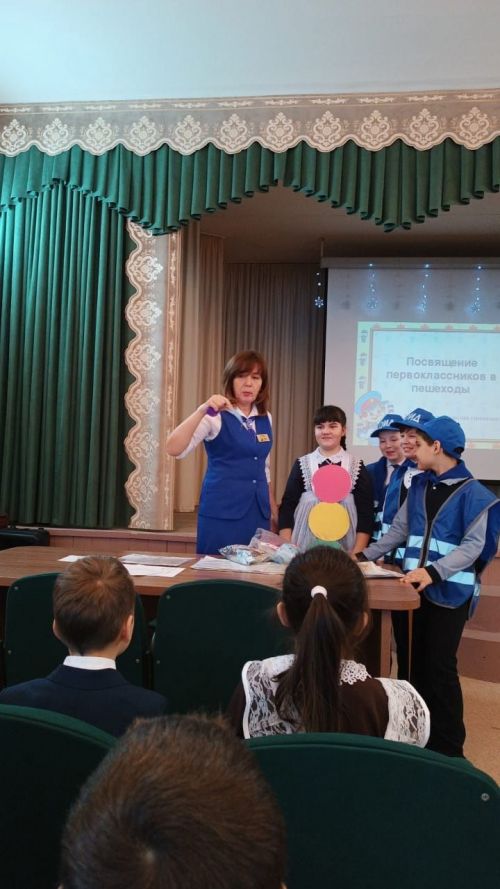 Беренчеләр җәяүлеләр сафына кабул ителделәр