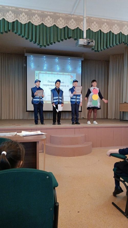Беренчеләр җәяүлеләр сафына кабул ителделәр