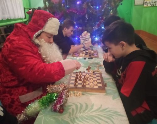Кыш бабай Урта Кәшер спортчыларын бүләкләде