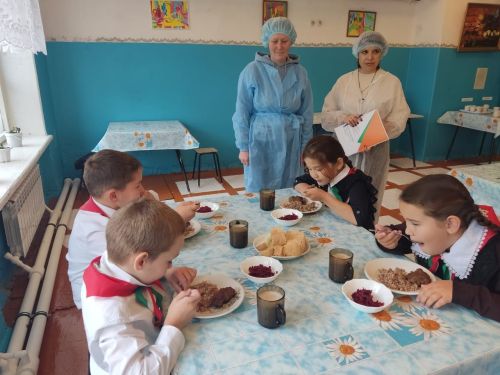 Питание учеников в Лякинской школе лучше