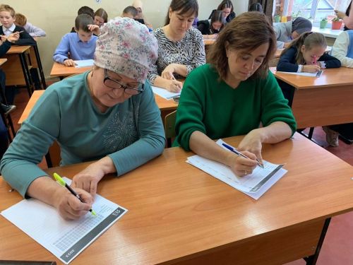 Илексаз мәктәбе «Татарча диктант»ка кушылды