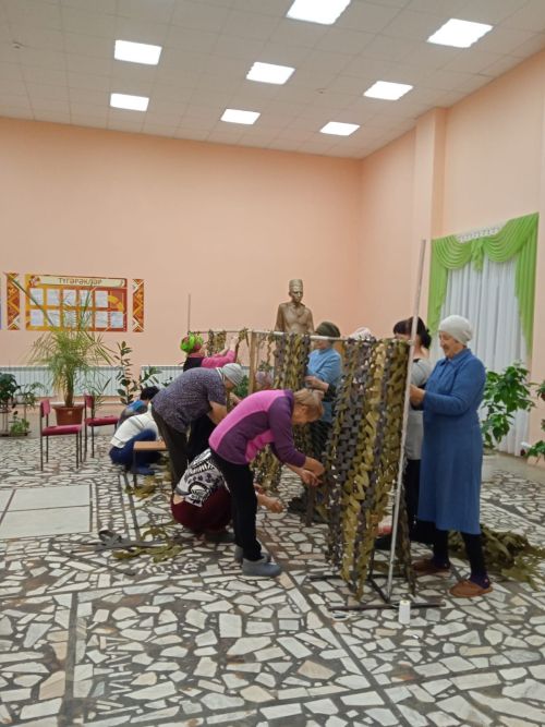 В Саклов-Баше связали маскировочные сети