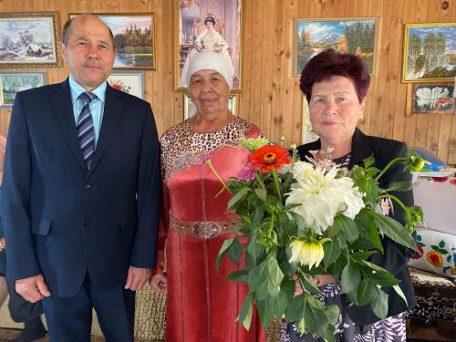 Шәрләрәмә авыл җирлеге ветераннар советы рәисе Роза Хәким кызы Шәйгардановага 75 яшь тулды