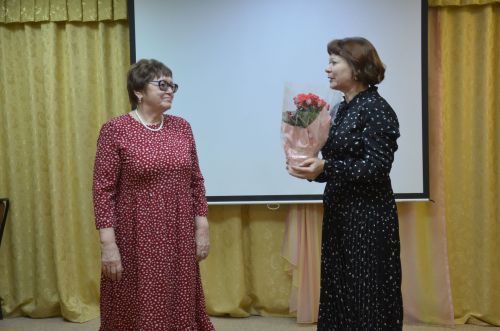 “Шәфкать”тә шагыйрә Сәкинә Хәйруллина белән очрашу узды