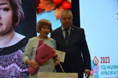 Районда Укытучы көнен бәйрәм иттеләр. ФОТОРЕПОРТАЖ