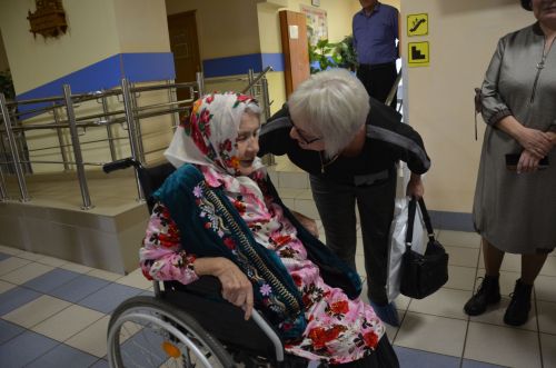 Җәлил картлар һәм инвалидлар йортында Өлкәннәр көне узды
