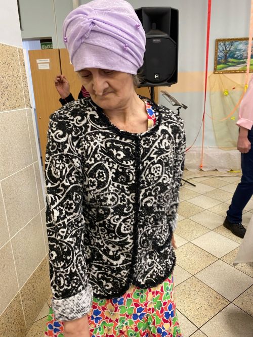Җәлил картлар һәм инвалидлар йортында Өлкәннәр көне узды